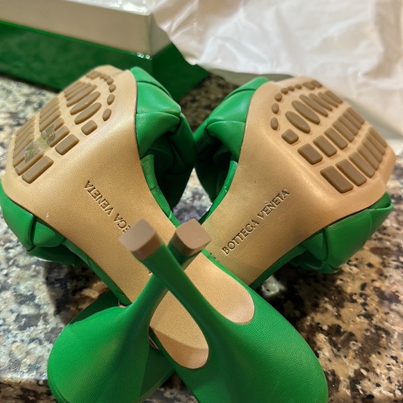 🔥🔥Authentic Bottega Veneta shoes🔥🔥women 10.5 3’inch heel “New with 🏷️” - Picture 9 of 13